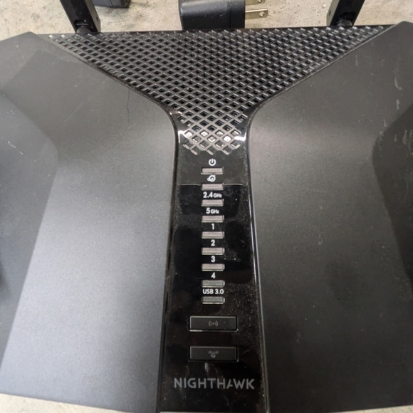Netgear Nighthawk Black Wireless Router - Picture 2 of 3